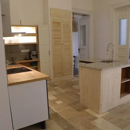 Anello Appartamento Budapest